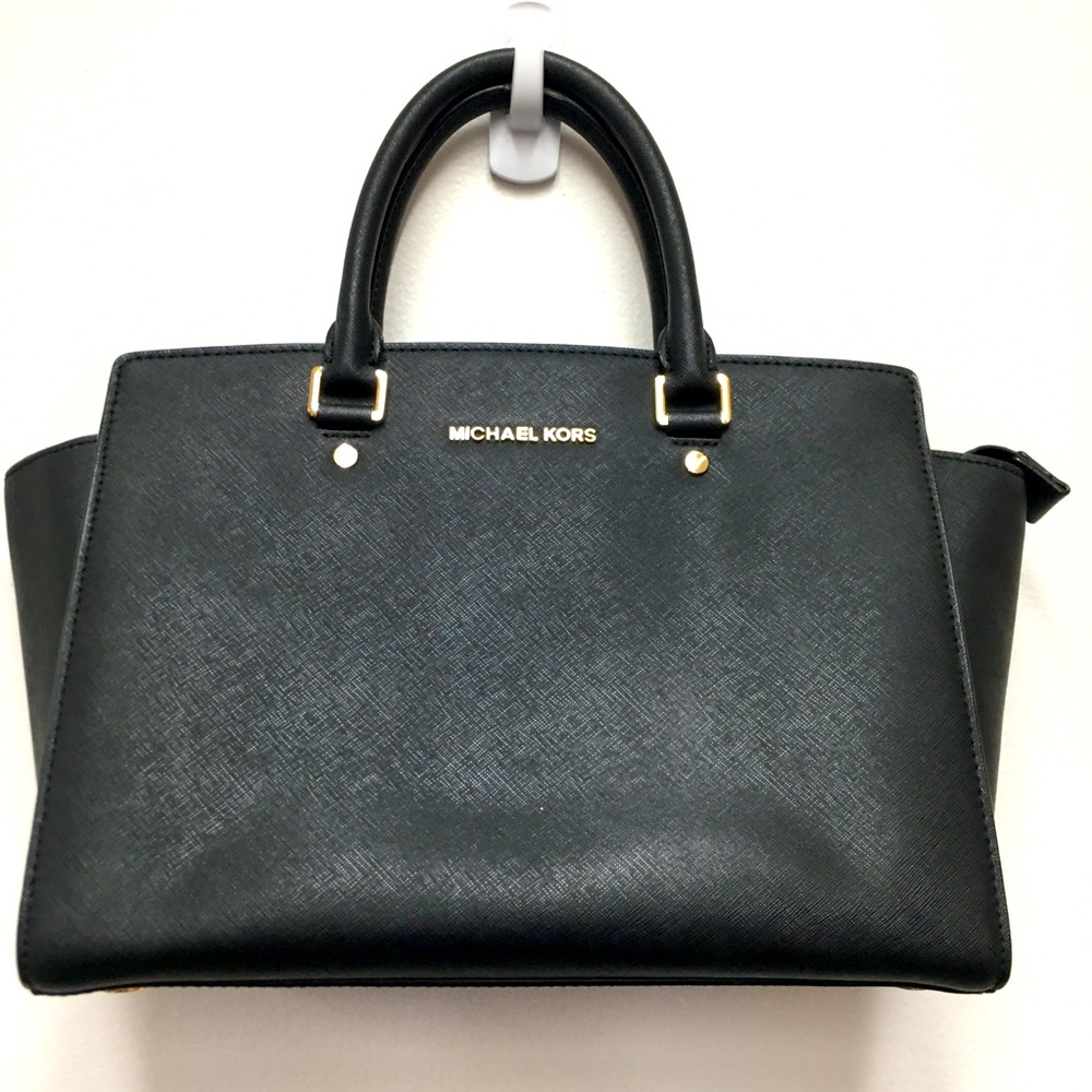 Michael Kors Saffiano Leather Purse Black Gold Classic